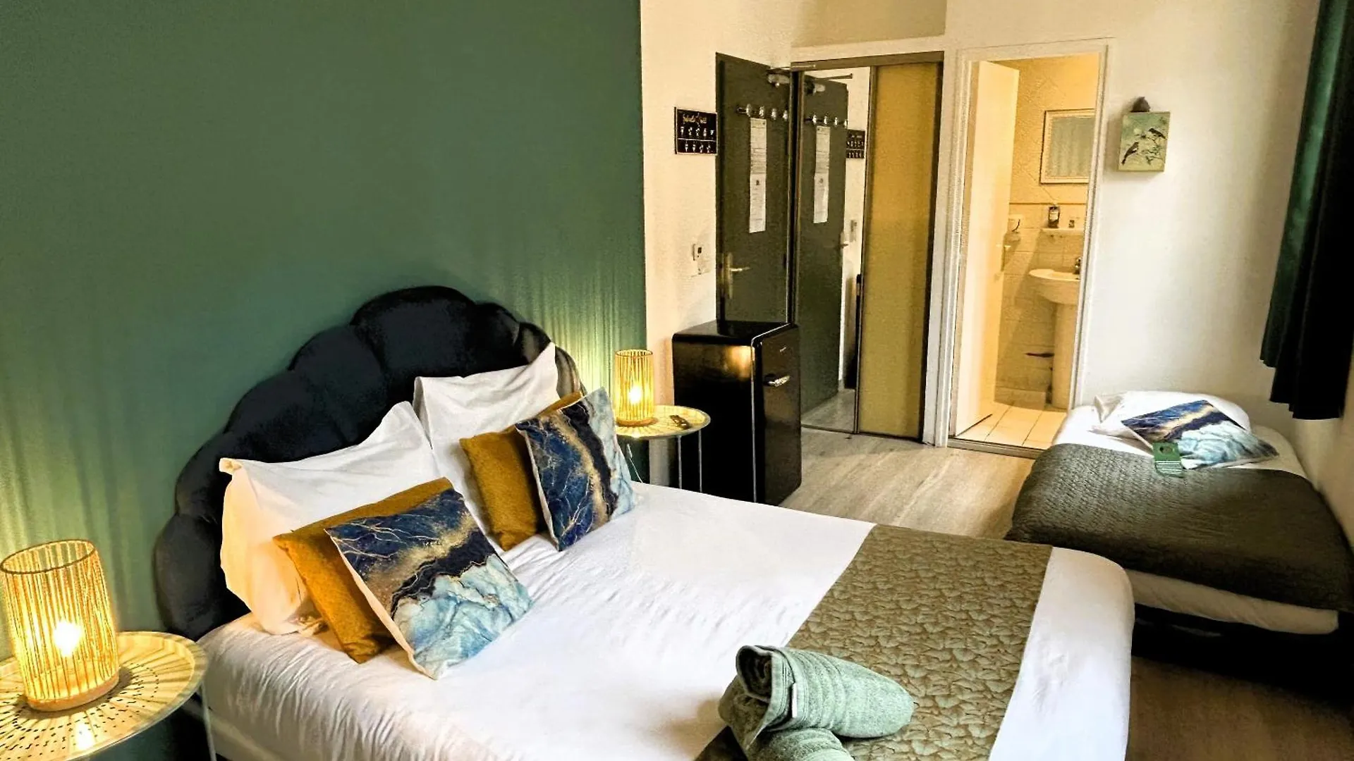 **  Gabrielle Hotel Aiguines Frankreich