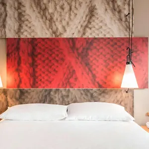https://hotel-ibis-saint-etienne-la-terrasse.hotels-rhonealpes.com